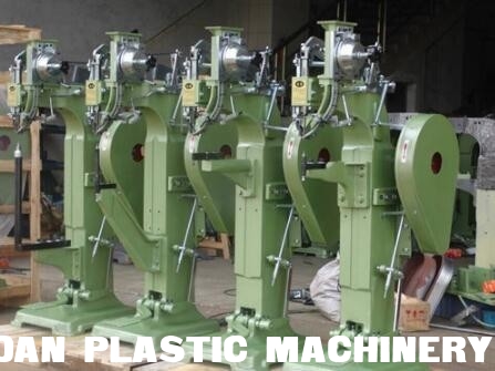 3/4HP Steel Nail Machine , Luggage Rivet Machine For Trolley Bag Production supplier