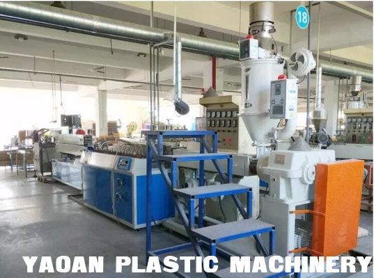 Wall Angle PVC Corner Bead Trim Angle Profile Extrusion Machine , PVC Tile Trim Ceramic Corner supplier