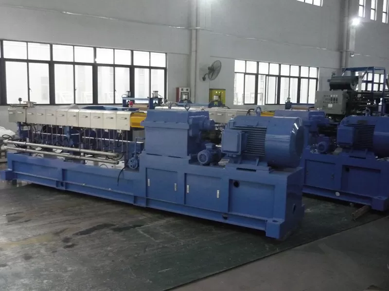 Compounding parallel co-rotation twin screw extruder supplier