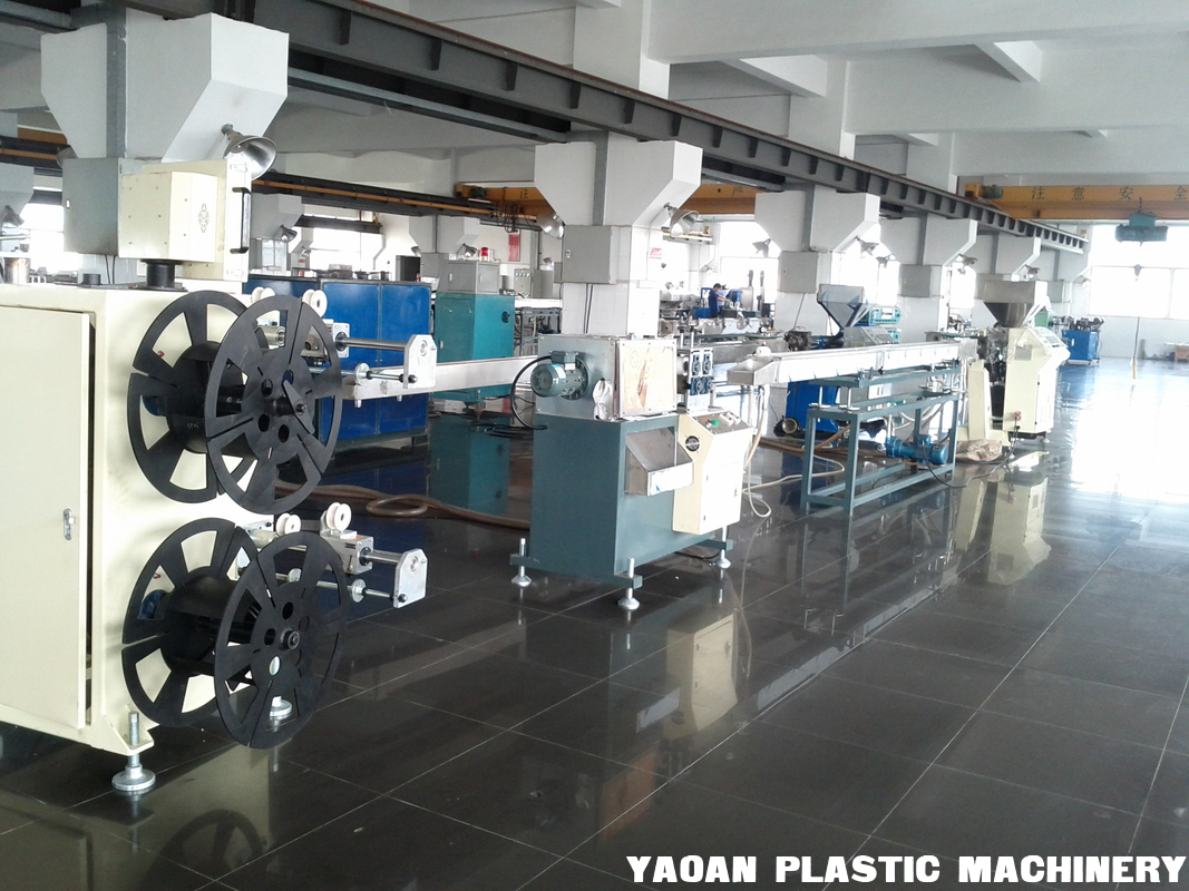 Shampoo Nozzle Tube Extrusion Machine supplier