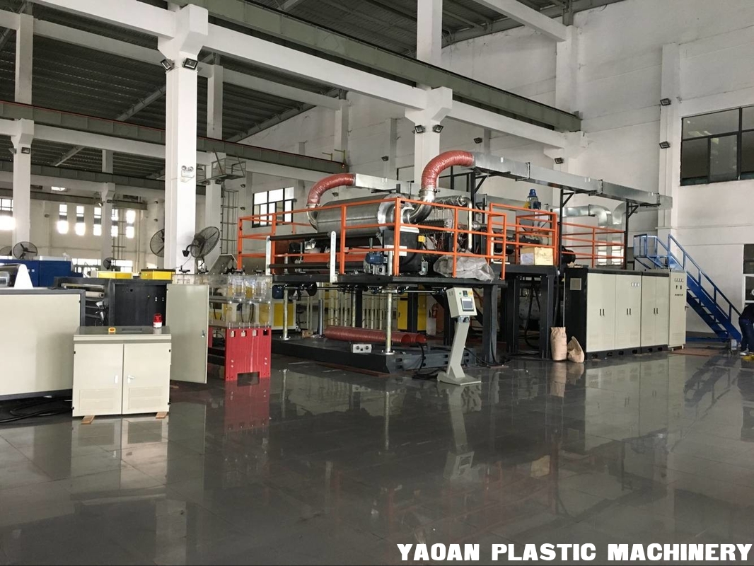 AF-1600mm  PP Meltblown Nonwoven Fabric Making Machine / Meltblown Nonwoven Machine 10-150GSM supplier